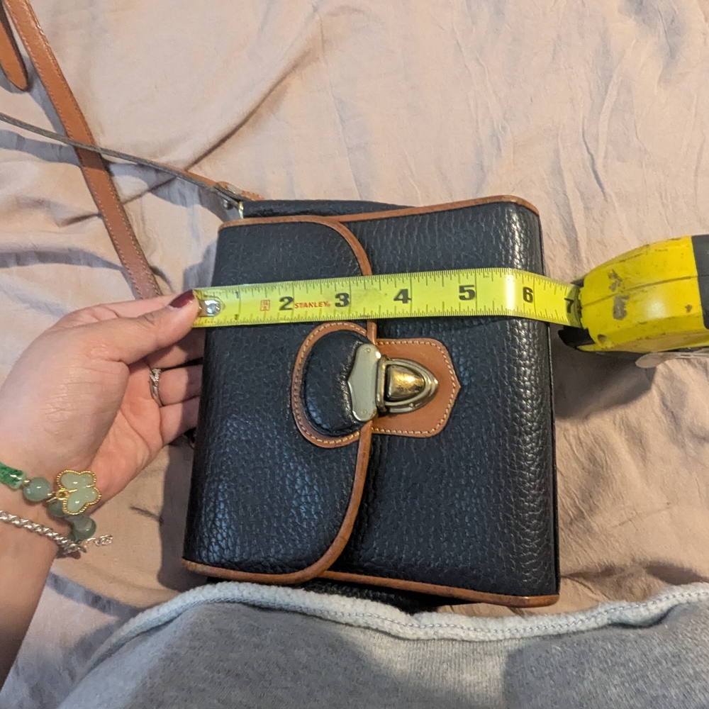 Vintage Dooney & Bourke Black Leather Crossbody Bag - Picture 7 of 8